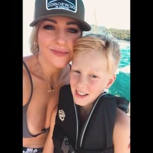 Meet your Posher, Kristin